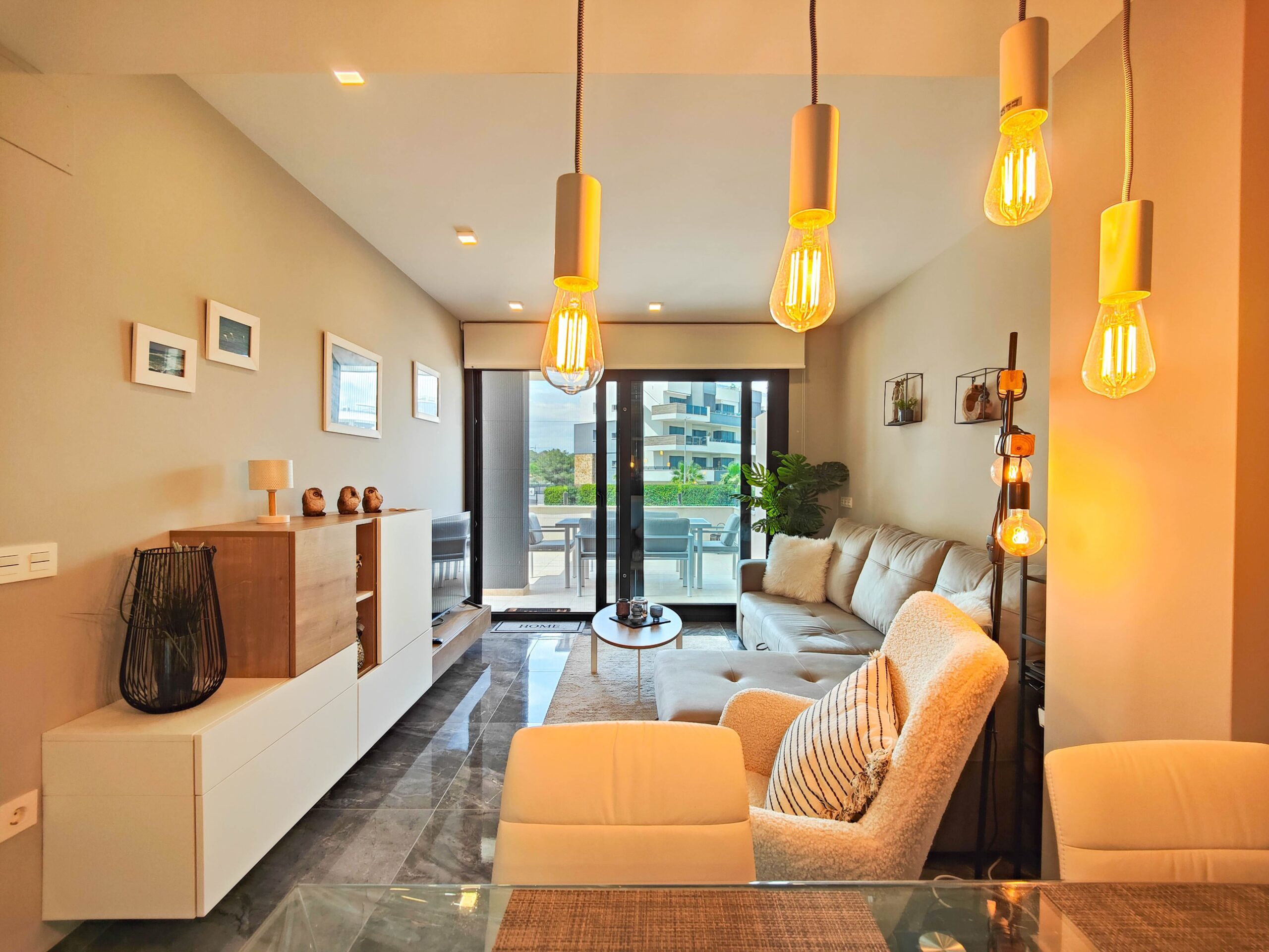 For sale - 2 Bedroom 2 Bathroom Apartment in Los Altos -  - Alicante