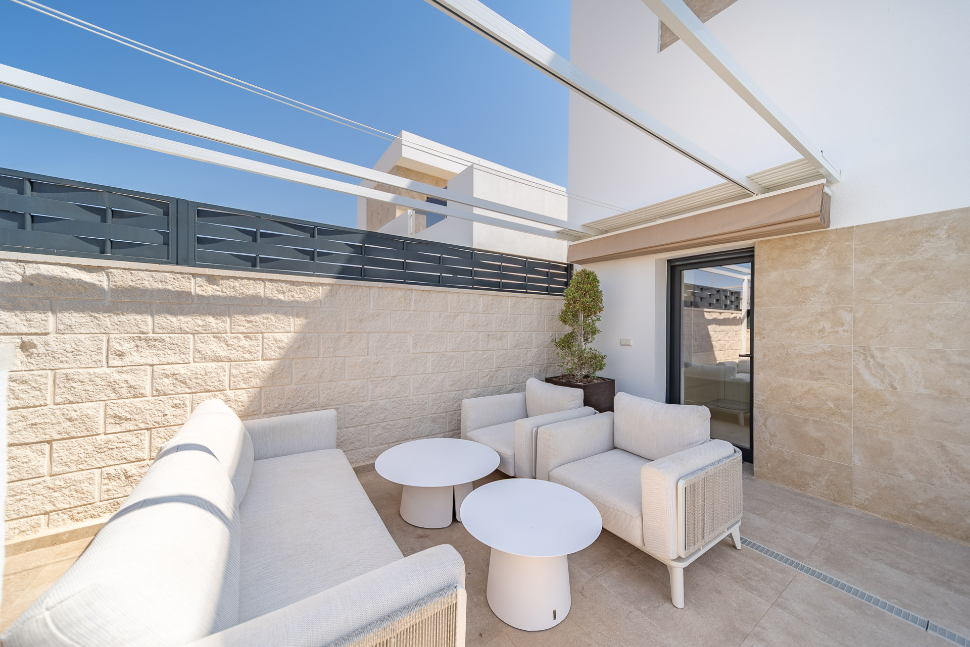 For sale - 3 Bedroom 3 Bathroom Villa in Ciudad Quesada -  - Alicante