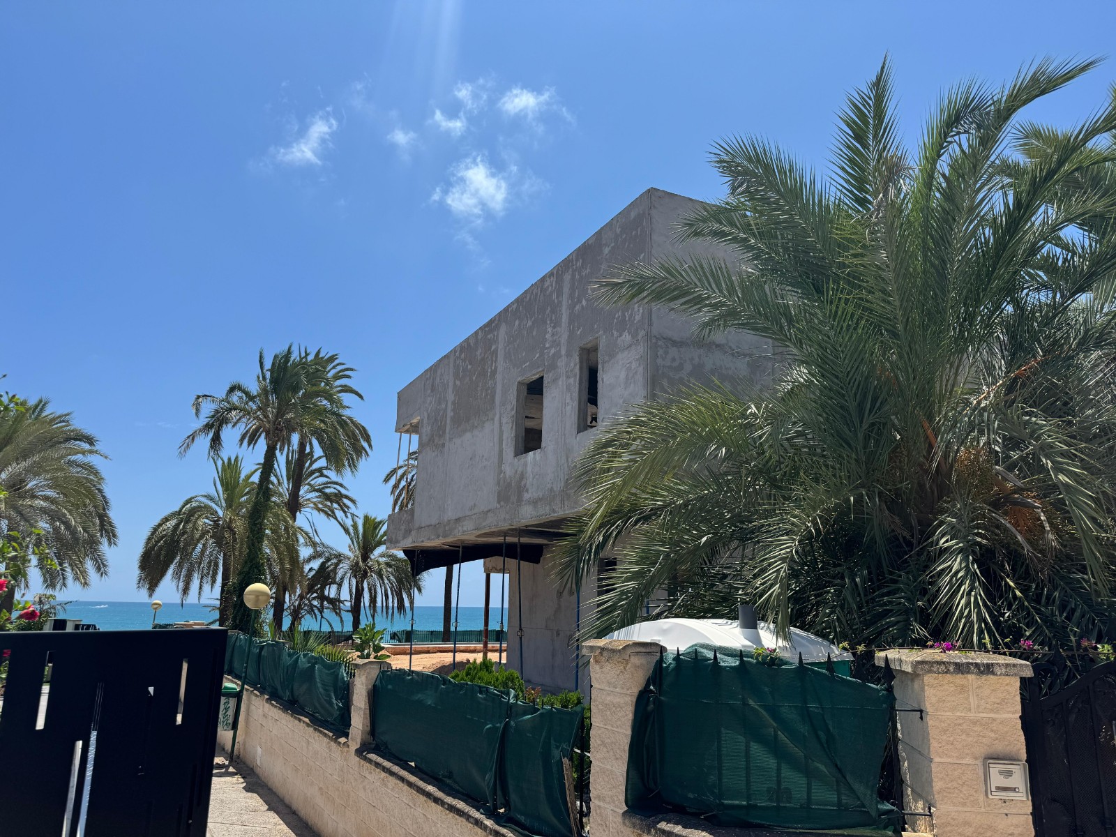 For sale - Detached Villa in Orihuela Costa - Punta Prima  - Alicante