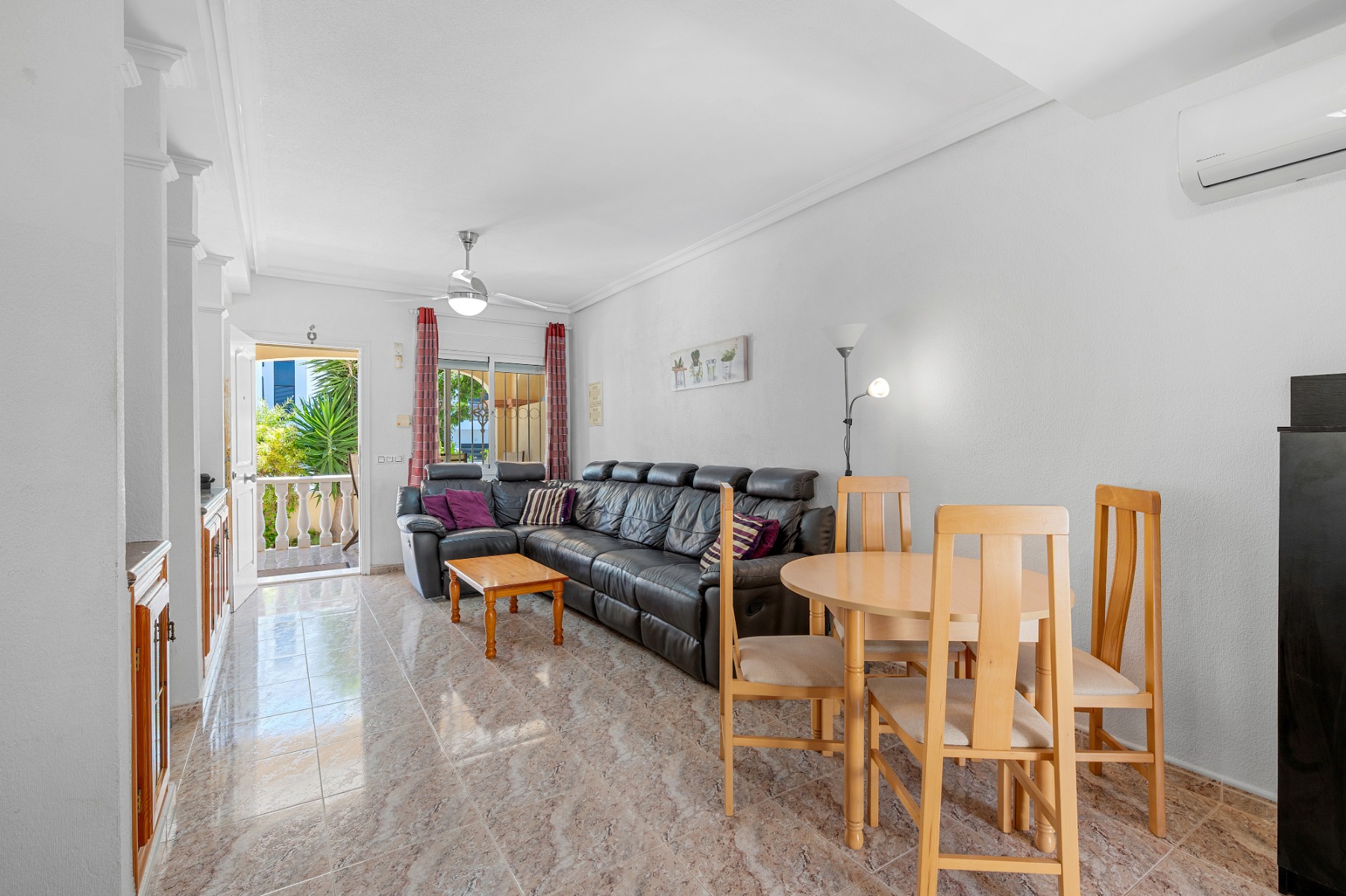 For sale - 3 Bedroom 2 Bathroom Townhouse in Orihuela Costa - La Zenia  - Alicante