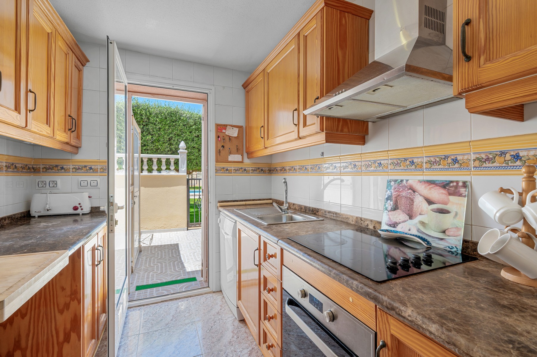 For sale - 3 Bedroom 2 Bathroom Townhouse in Orihuela Costa - La Zenia  - Alicante