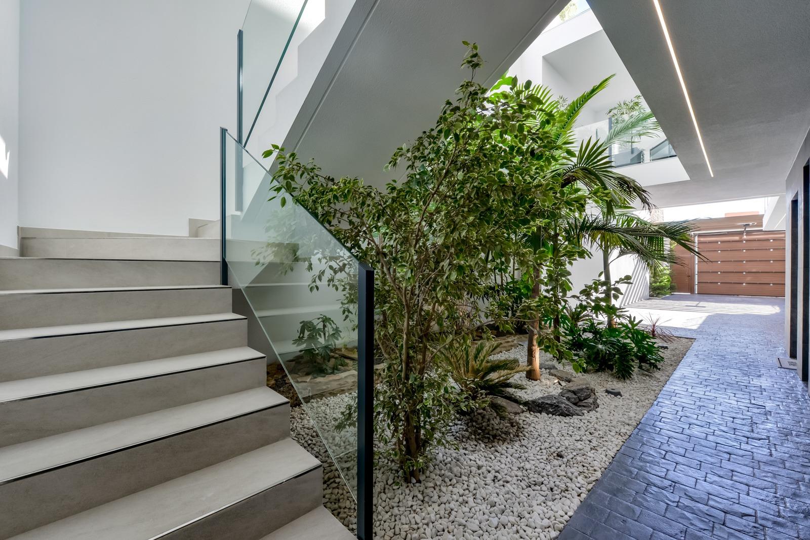 New Build - 8 Bedroom 5 Bathroom Villa in Finestrat - Sierra Cortina  - Alicante