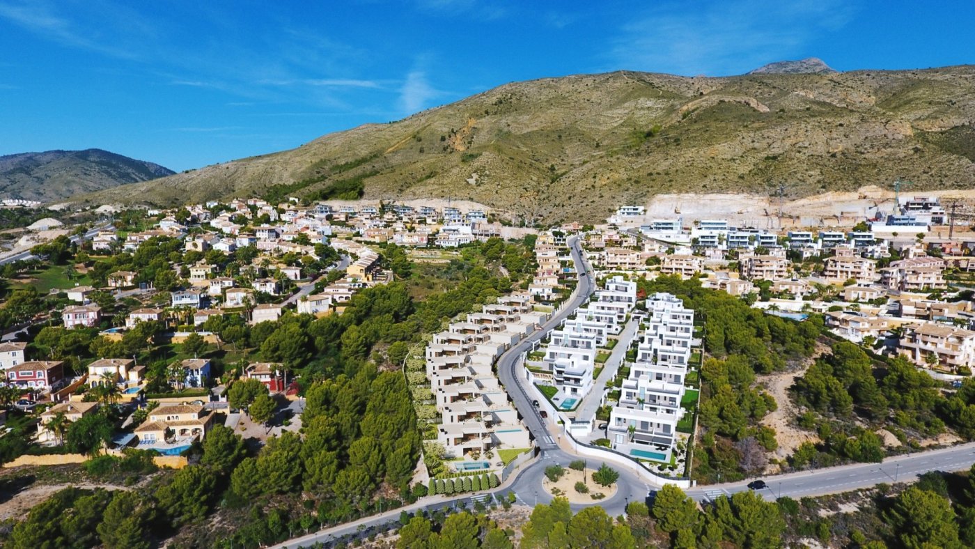 New Build - 4 Bedroom 4 Bathroom Villa in Finestrat - Sierra Cortina  - Alicante