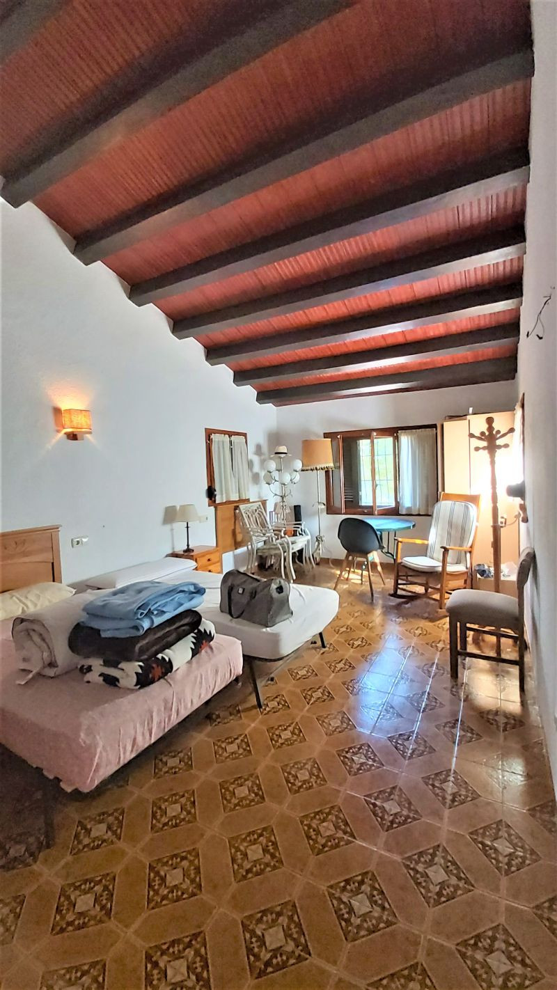 For sale - 4 Bedroom 3 Bathroom Detached Villa in Punta Prima -   - Alicante
