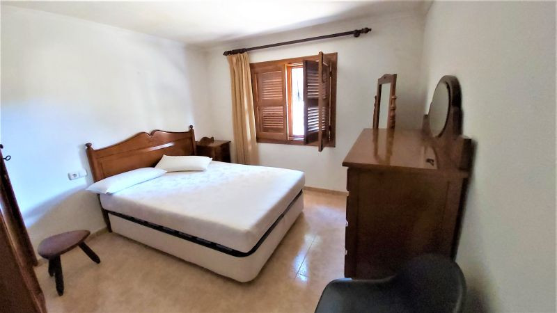 For sale - 4 Bedroom 3 Bathroom Detached Villa in Punta Prima -   - Alicante
