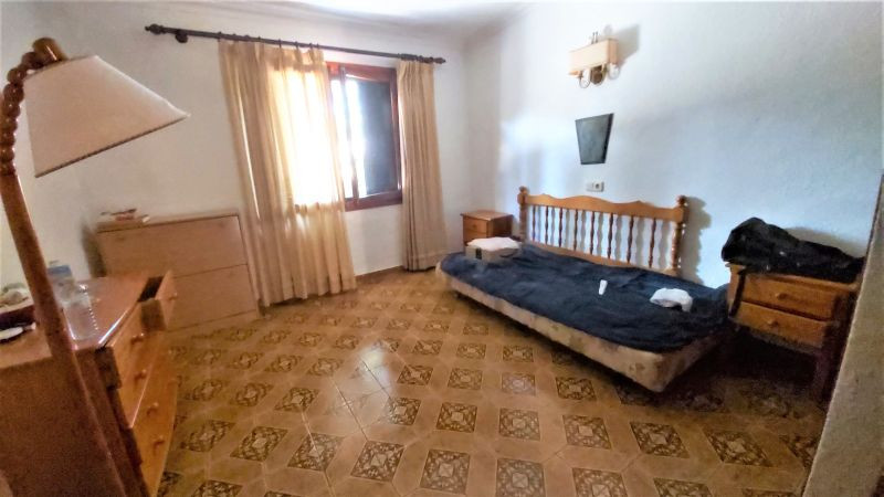 For sale - 4 Bedroom 3 Bathroom Detached Villa in Punta Prima -   - Alicante