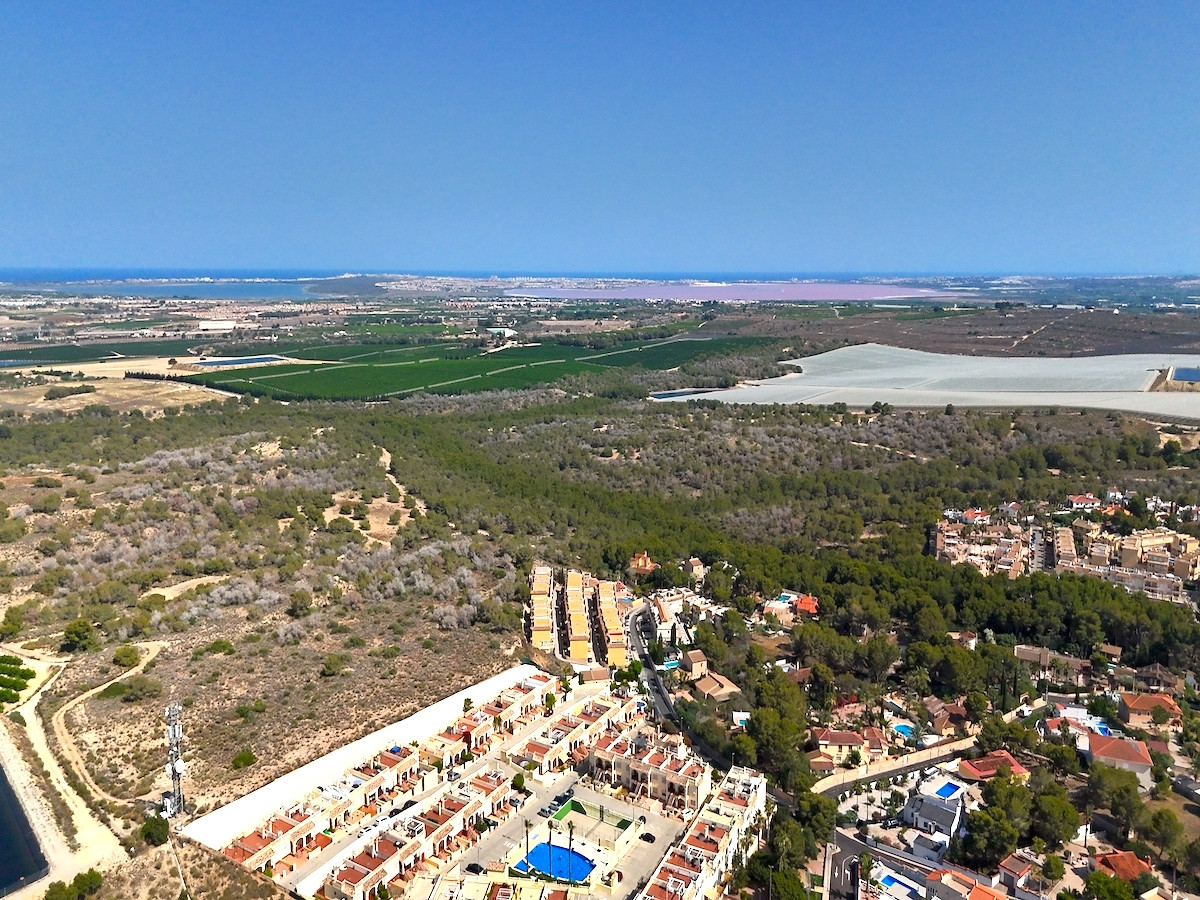 For sale - 3 Bedroom 2 Bathroom House - Detached Villa in Algorfa - Algorfa Centro  - Alicante