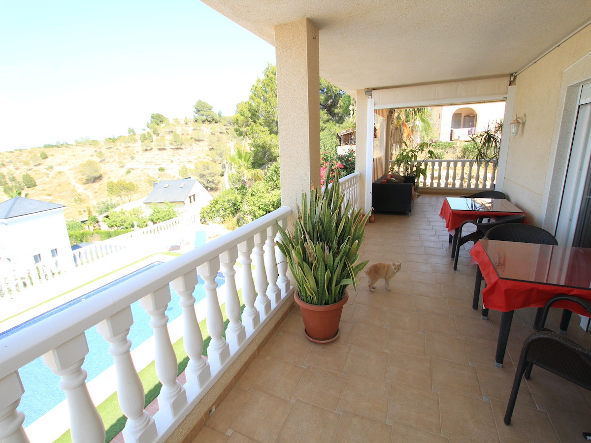 For sale - 3 Bedroom 2 Bathroom House - Detached Villa in Algorfa - Algorfa Centro  - Alicante