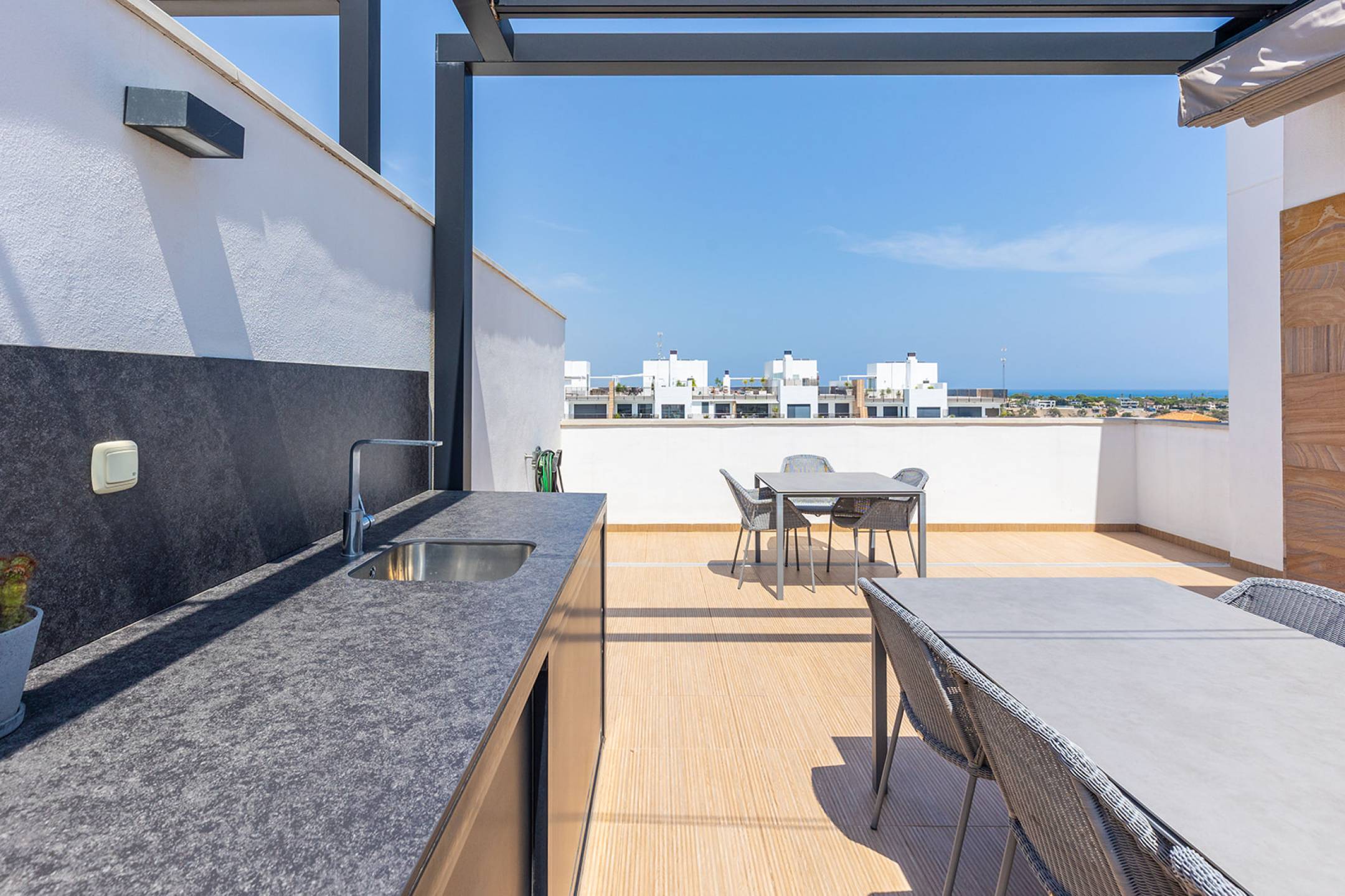 For sale - 3 Bedroom 2 Bathroom Luxury Penthouse Apartment in Cabo Roig - Aguamarina - Alicante