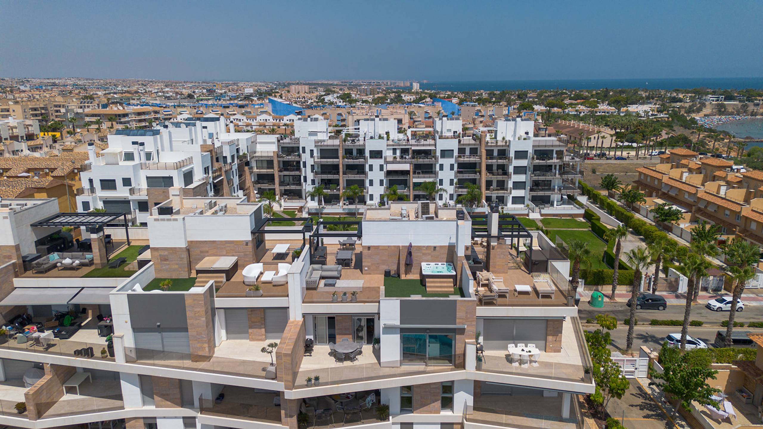 For sale - 3 Bedroom 2 Bathroom Luxury Penthouse Apartment in Cabo Roig - Aguamarina - Alicante
