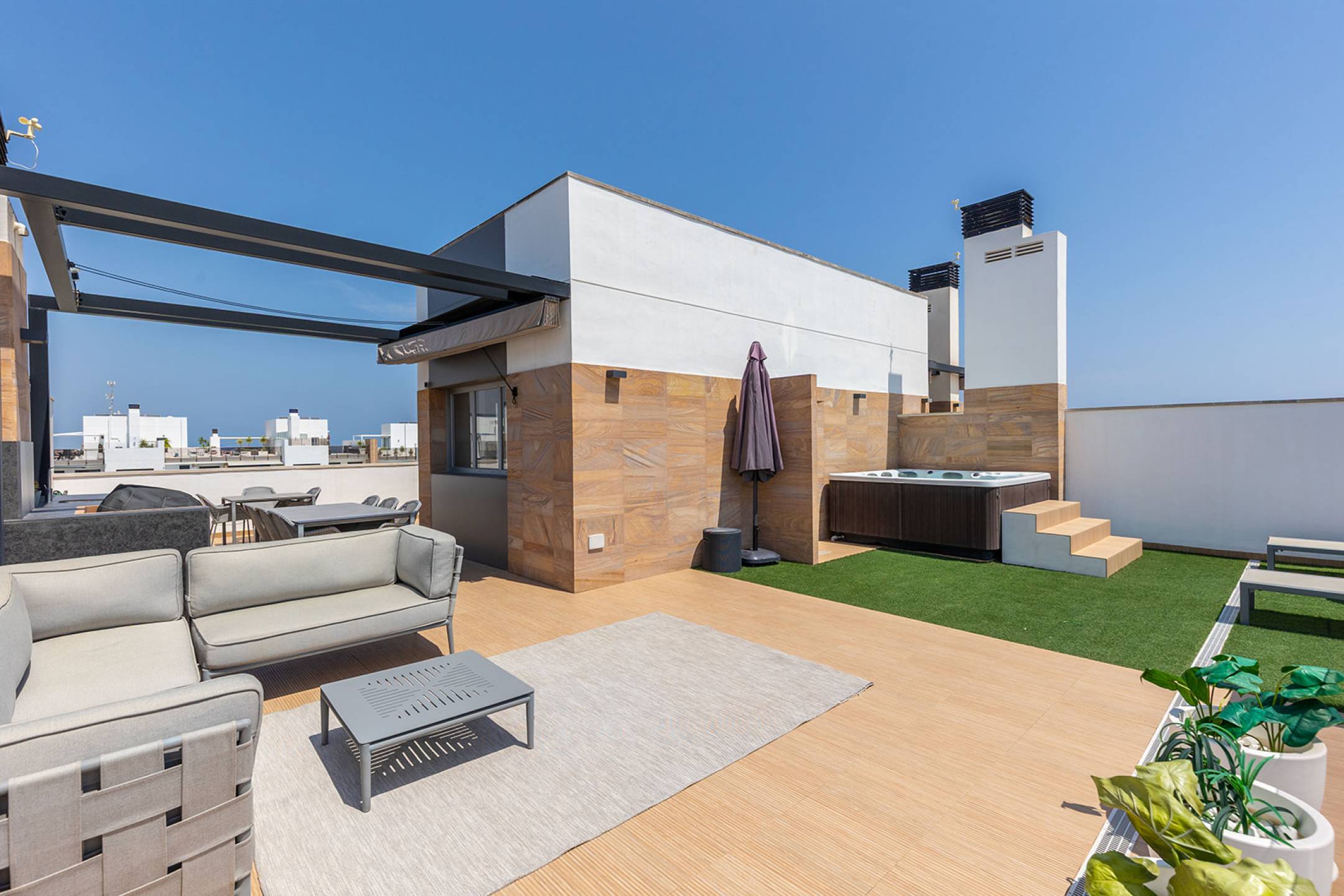 For sale - 3 Bedroom 2 Bathroom Luxury Penthouse Apartment in Cabo Roig - Aguamarina - Alicante