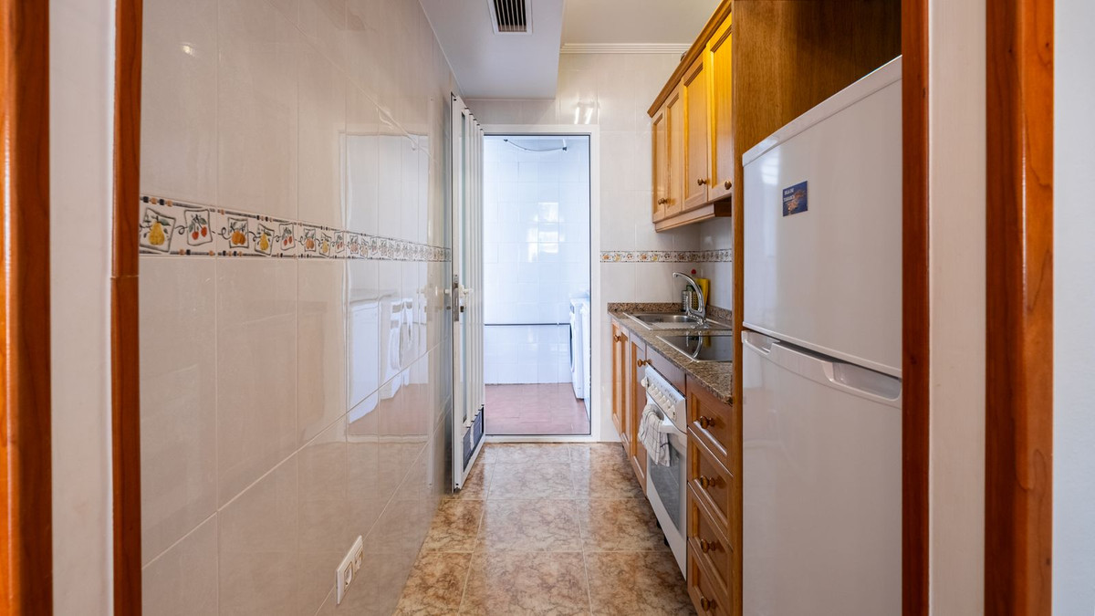For sale - 2 Bedroom 2 Bathroom Ground Floor Apartment in Punta Prima  - Punta Prima  - Alicante