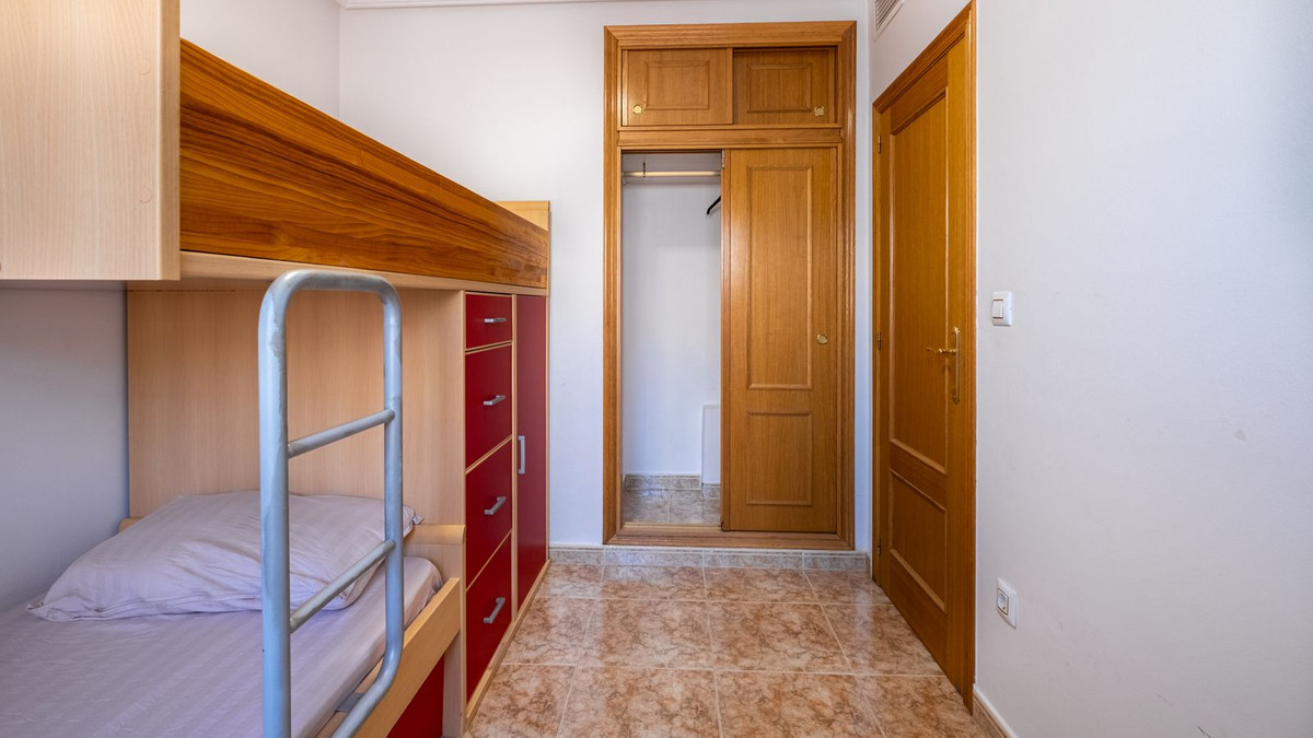 For sale - 2 Bedroom 2 Bathroom Ground Floor Apartment in Punta Prima  - Punta Prima  - Alicante