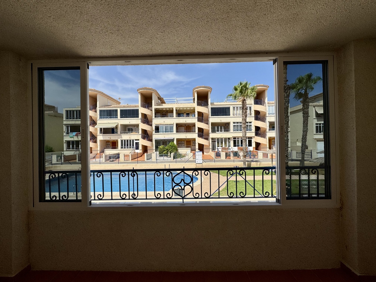 For sale - 2 Bedroom 1 Bathroom Apartment in Los Altos - , Los Altos, Alicante, Spain - Alicante