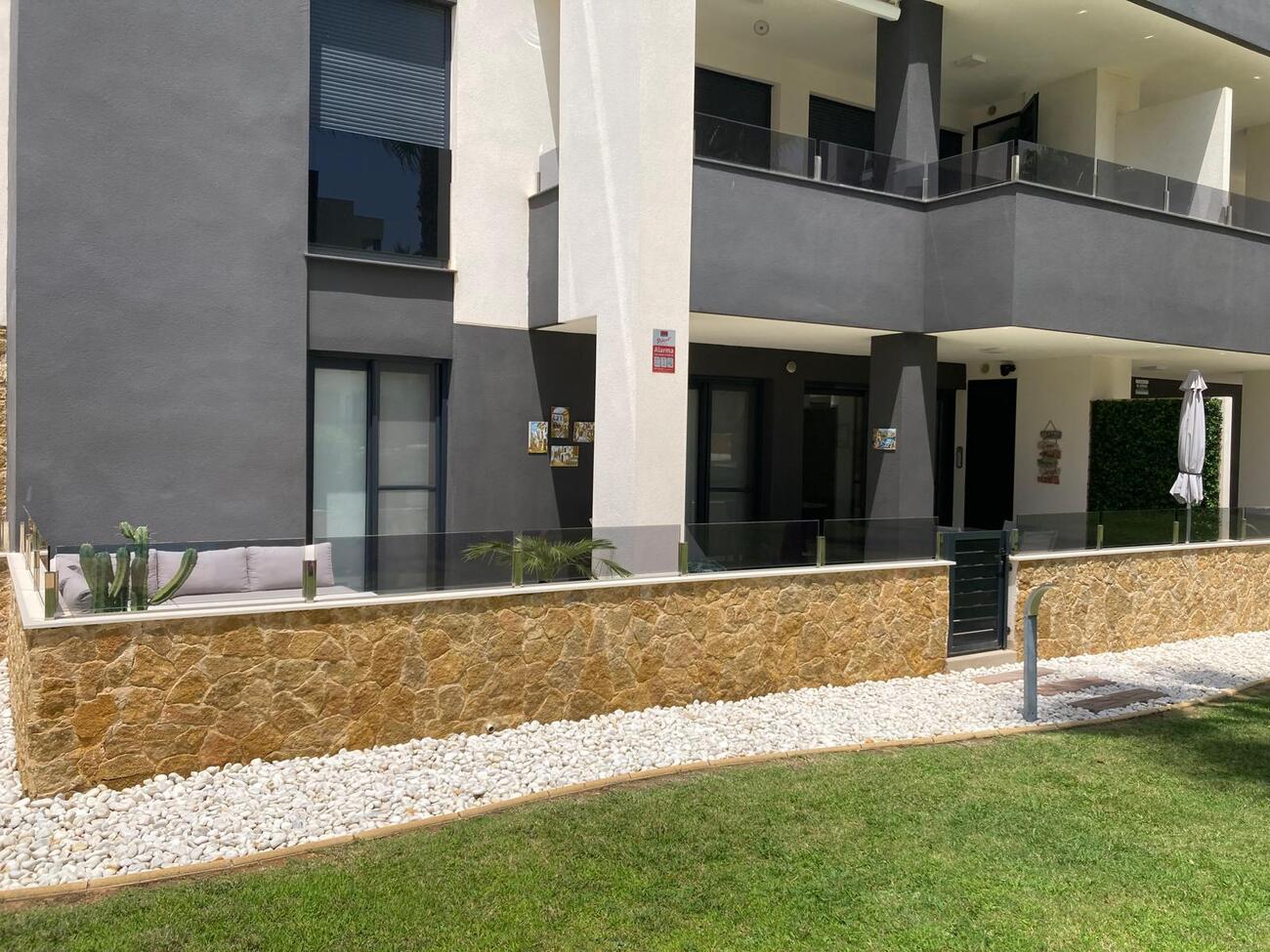 For sale - 2 Bedroom 2 Bathroom Apartment in Orihuela Costa - Costa Blanca  - Alicante