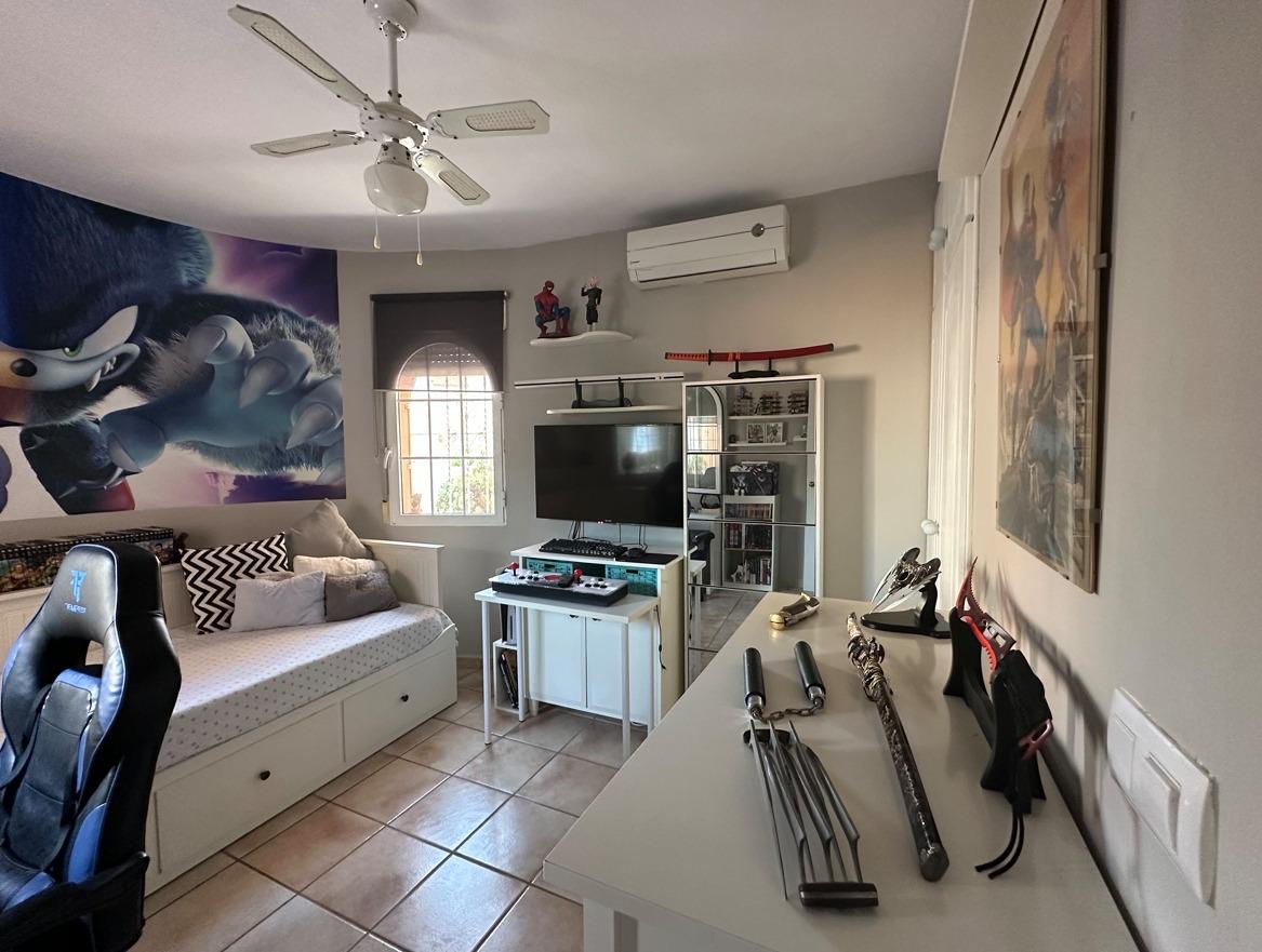 For sale - 3 Bedroom 2 Bathroom Villa in Playa Flamenca - Playa Flamenca  - Alicante