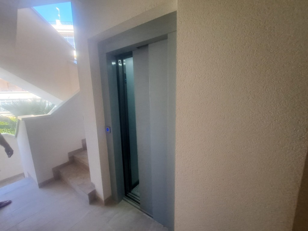 For sale - 2 Bedroom 2 Bathroom Apartment in Playa Flamenca - Costa Blanca  - Alicante
