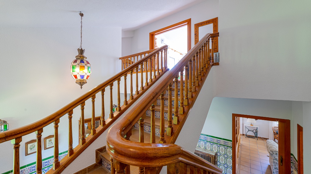 For sale - 7 Bedroom 4 Bathroom Villa in Campoamor - Campoamor  - Alicante