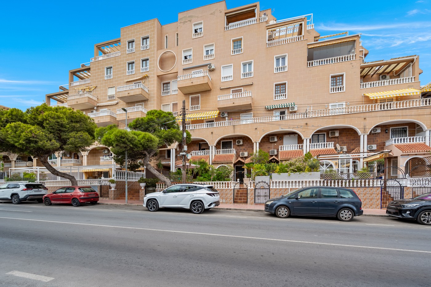 For sale - 3 Bedroom 2 Bathroom Apartment in Punta Prima - Punta Prima  - Alicante