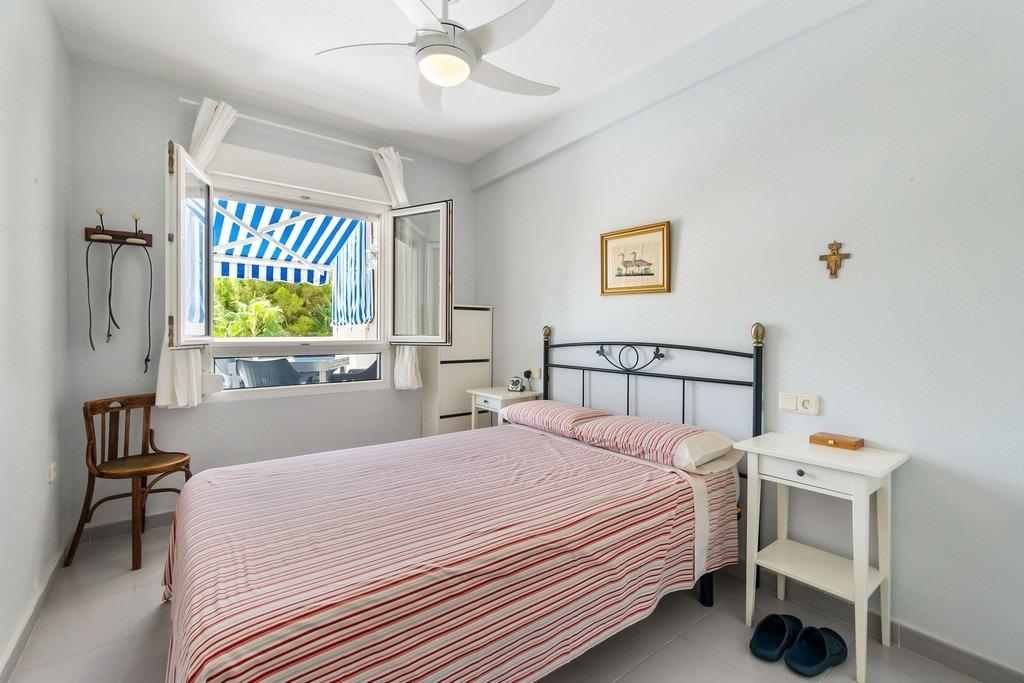 For sale - 3 Bedroom 1 Bathroom Apartment in Cabo Roig - Altos de campoamor  - Alicante