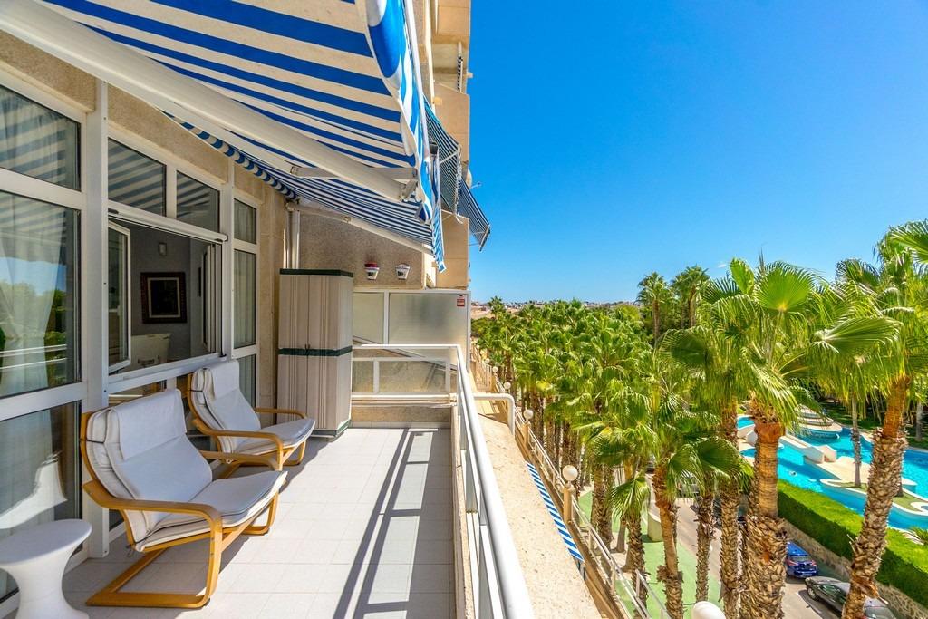 For sale - 3 Bedroom 1 Bathroom Apartment in Dehesa de campoamor - Altos de campoamor  - Alicante