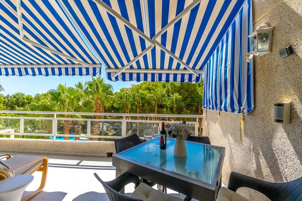 For sale - 3 Bedroom 1 Bathroom Apartment in Dehesa de campoamor - Altos de campoamor  - Alicante