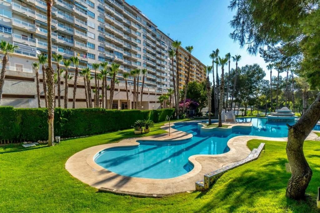 For sale - 3 Bedroom 1 Bathroom Apartment in Dehesa de campoamor - Altos de campoamor  - Alicante