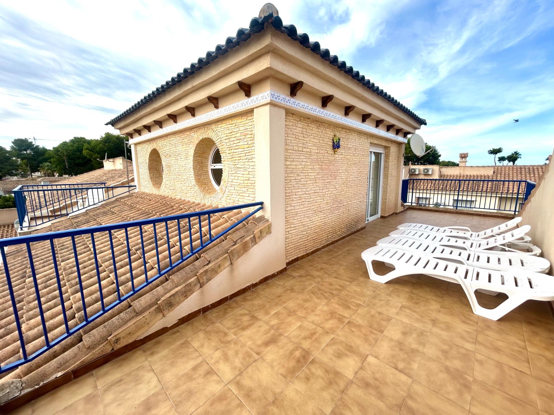 For sale - 3 Bedroom 2 Bathroom Terraced house in Cabo Roig - Campoamor  - Alicante