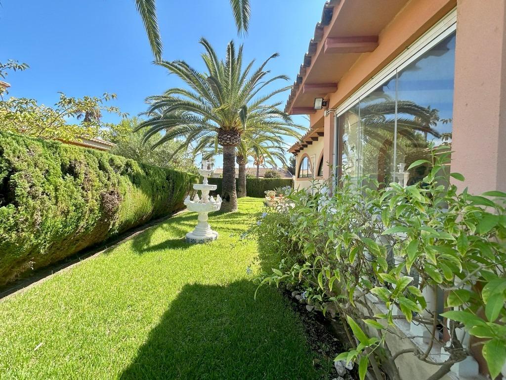 For sale - 3 Bedroom 3 Bathroom Villa in Cabo Roig - Aguamarina  - Alicante