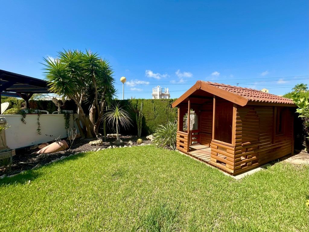 For sale - 3 Bedroom 3 Bathroom Villa in Cabo Roig - Aguamarina  - Alicante