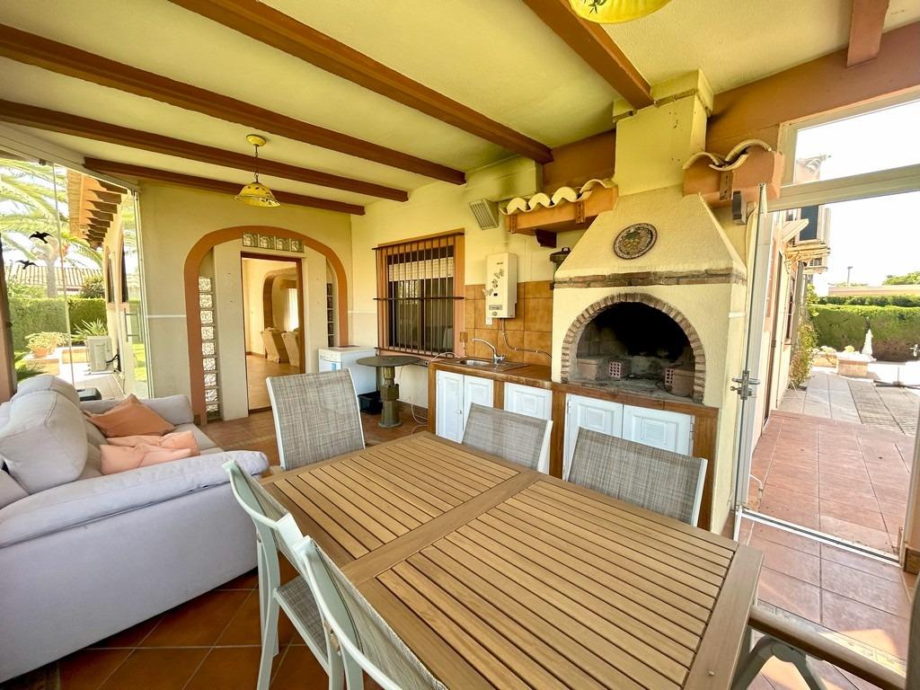 For sale - 3 Bedroom 3 Bathroom Villa in Cabo Roig - Aguamarina  - Alicante