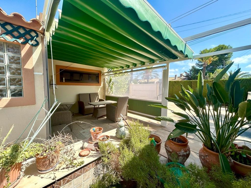 For sale - 3 Bedroom 3 Bathroom Villa in Cabo Roig - Aguamarina  - Alicante