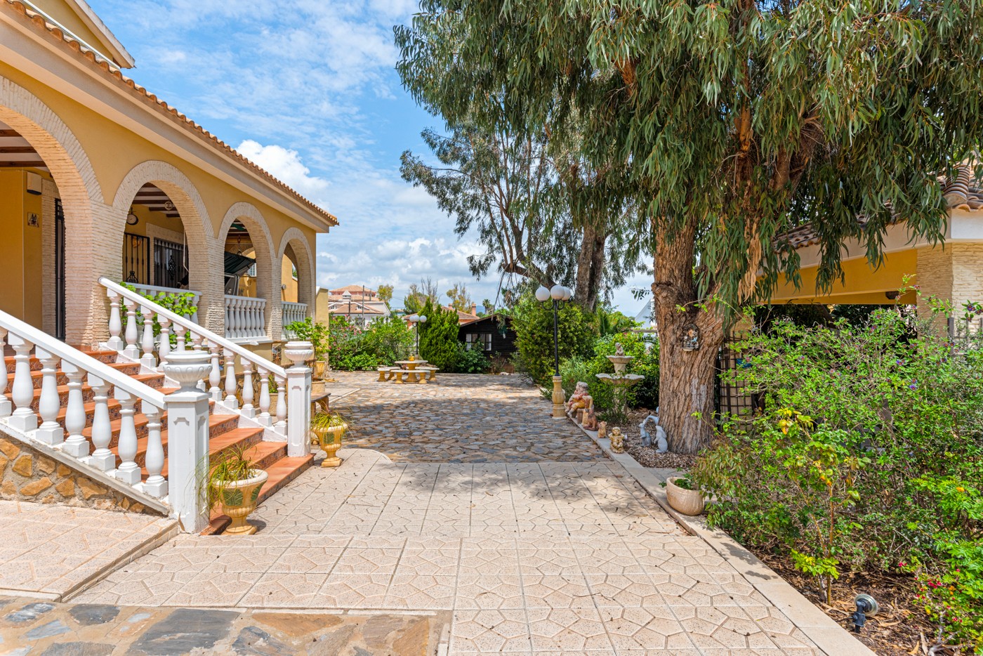 For sale - 4 Bedroom 3 Bathroom Villa in Jacarilla - Jacarilla  - Alicante