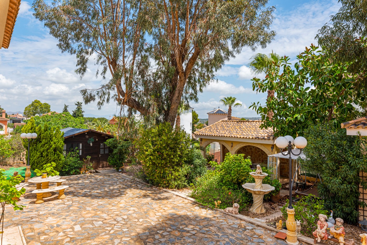 For sale - 4 Bedroom 3 Bathroom Villa in Jacarilla - Jacarilla  - Alicante