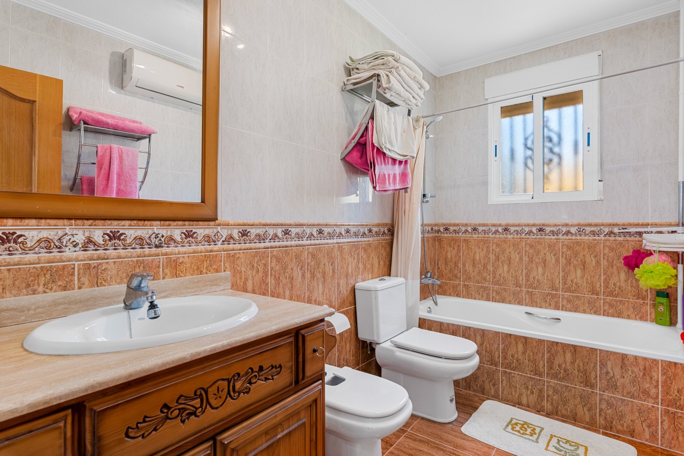 For sale - 4 Bedroom 3 Bathroom Villa in Jacarilla - Jacarilla  - Alicante