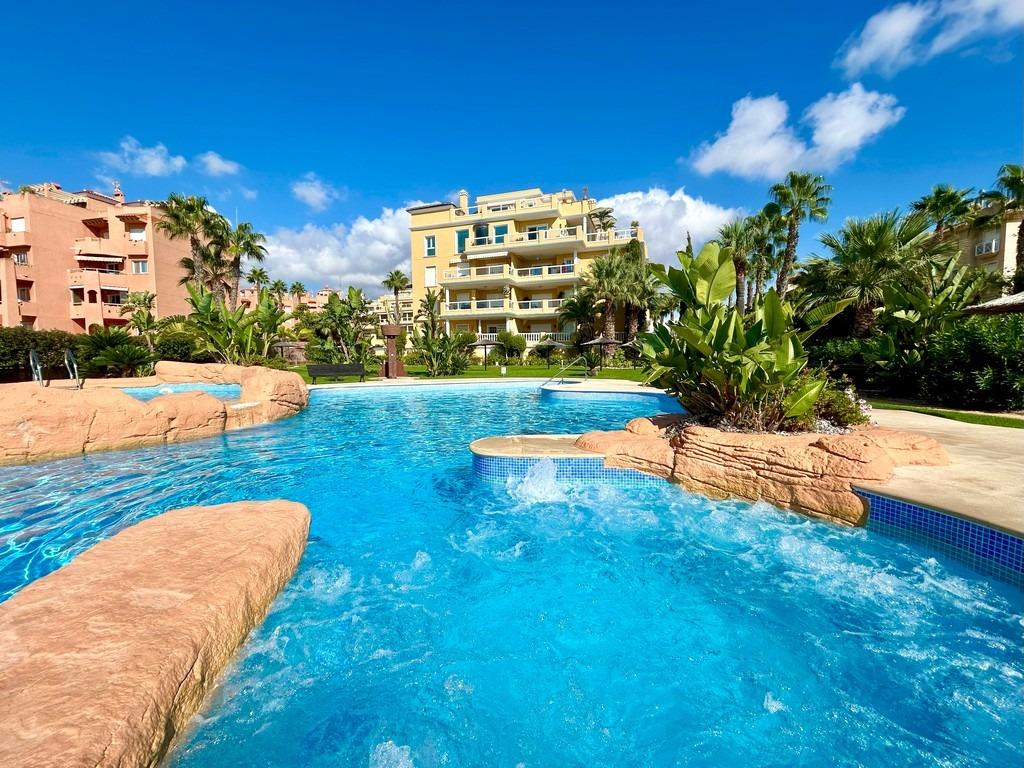 For sale - 3 Bedroom 2 Bathroom Penthouse in Cabo Roig - Campoamor  - Alicante