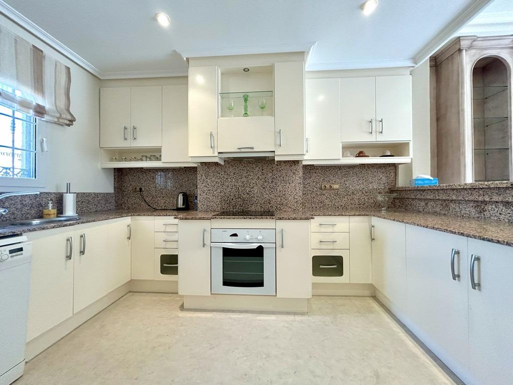 For sale - 3 Bedroom 2 Bathroom Penthouse in Cabo Roig - Campoamor  - Alicante