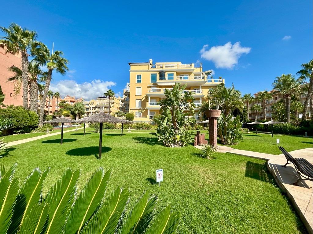 For sale - 3 Bedroom 2 Bathroom Penthouse in Cabo Roig - Aguamarina  - Alicante