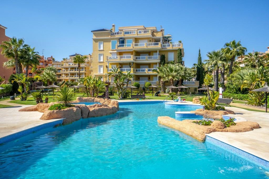 For sale - 3 Bedroom 2 Bathroom Penthouse in Cabo Roig - Aguamarina  - Alicante