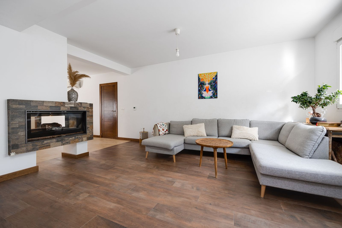 For sale - 4 Bedroom 4 Bathroom House - Detached Villa in Rojales - Ciudad Quesada  - Alicante