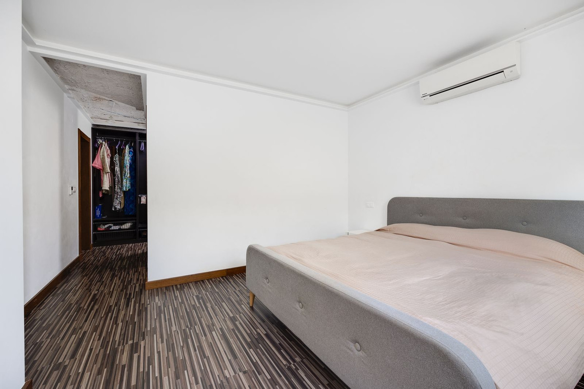 For sale - 4 Bedroom 4 Bathroom House - Detached Villa in Rojales - Ciudad Quesada  - Alicante