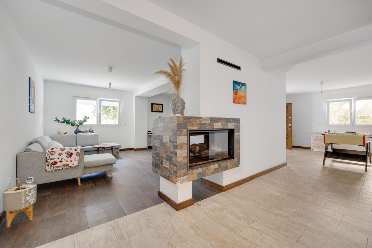 For sale - 4 Bedroom 4 Bathroom House - Detached Villa in Rojales - Ciudad Quesada  - Alicante