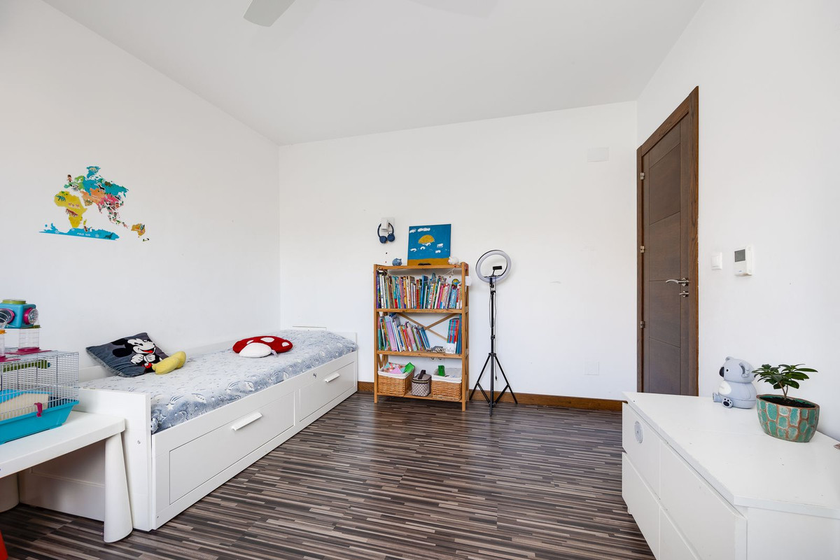For sale - 4 Bedroom 4 Bathroom House - Detached Villa in Rojales - Ciudad Quesada  - Alicante