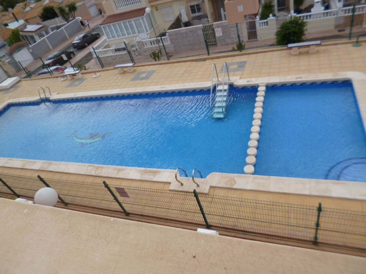 For sale - 3 Bedroom 2 Bathroom Apartment - Middle Floor Apartment in Orihuela - La Florida  - Alicante