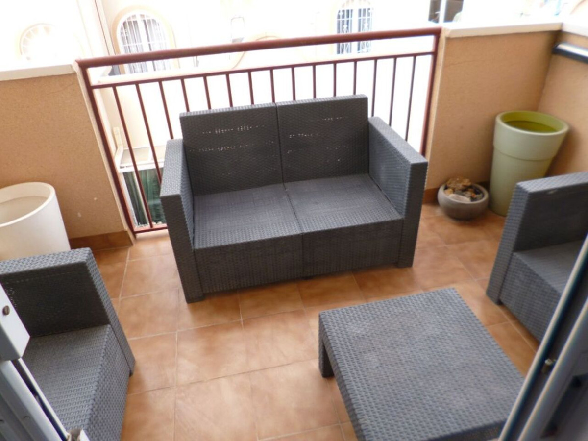For sale - 3 Bedroom 2 Bathroom Apartment - Middle Floor Apartment in Orihuela - La Florida  - Alicante