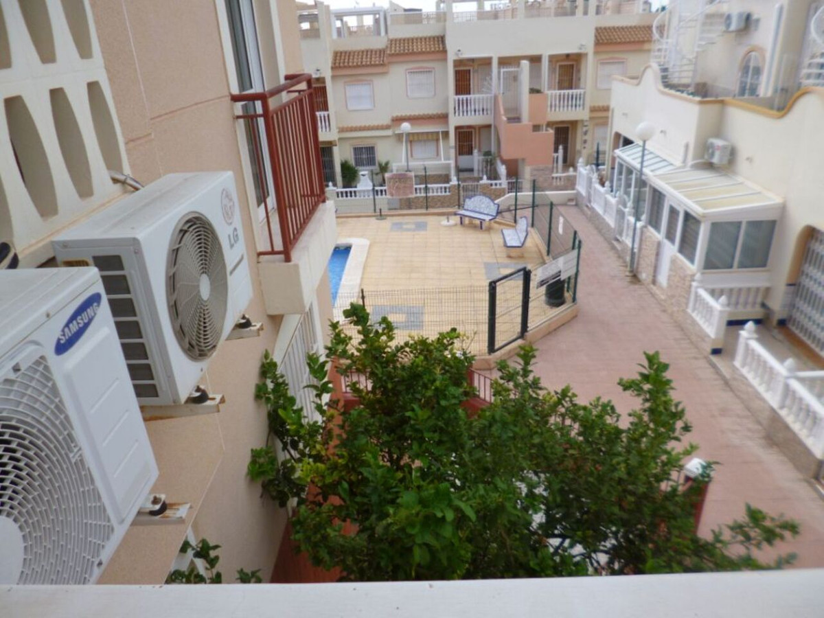 For sale - 3 Bedroom 2 Bathroom Apartment - Middle Floor Apartment in Orihuela - La Florida  - Alicante