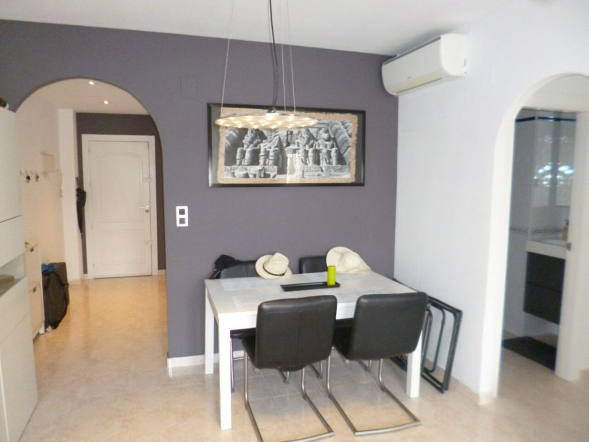 For sale - 3 Bedroom 2 Bathroom Apartment - Middle Floor Apartment in Orihuela - La Florida  - Alicante