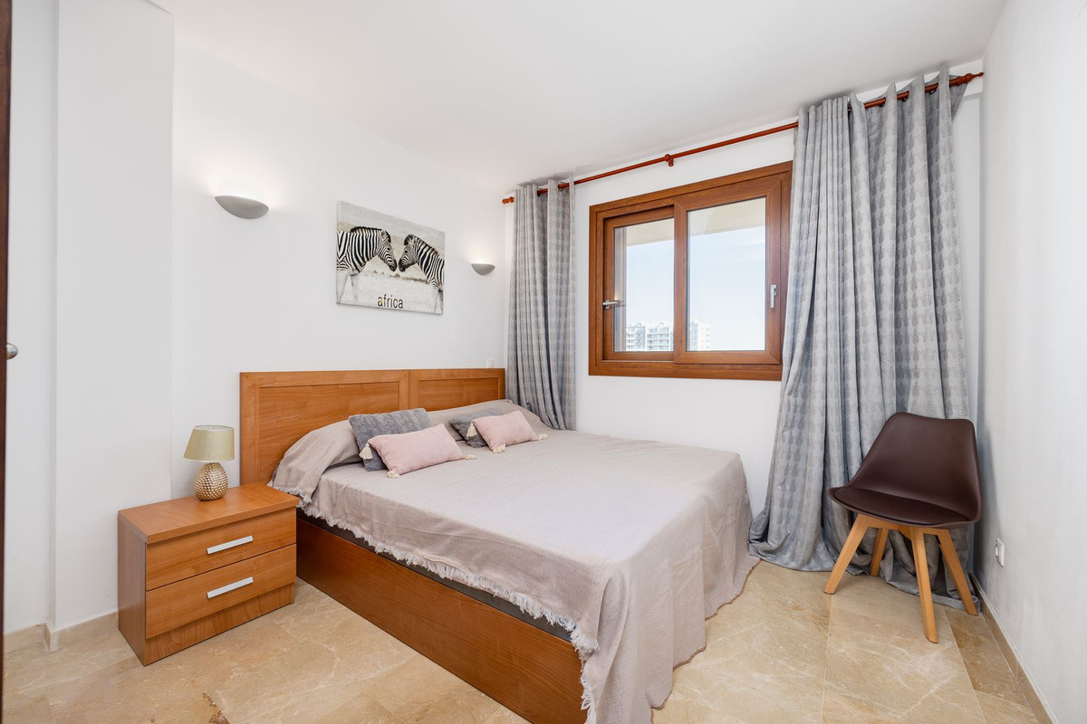 For sale - 2 Bedroom 1 Bathroom Penthouse in Punta Prima - Punta Prima  - Alicante