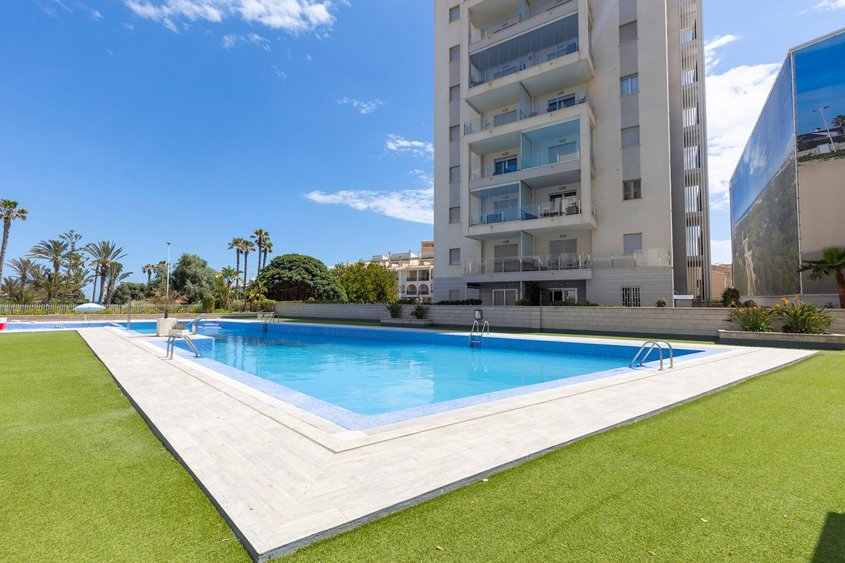 For sale - 2 Bedroom 1 Bathroom Apartment - Ground Floor Apartment in Torrevieja - La Mata  - Alicante