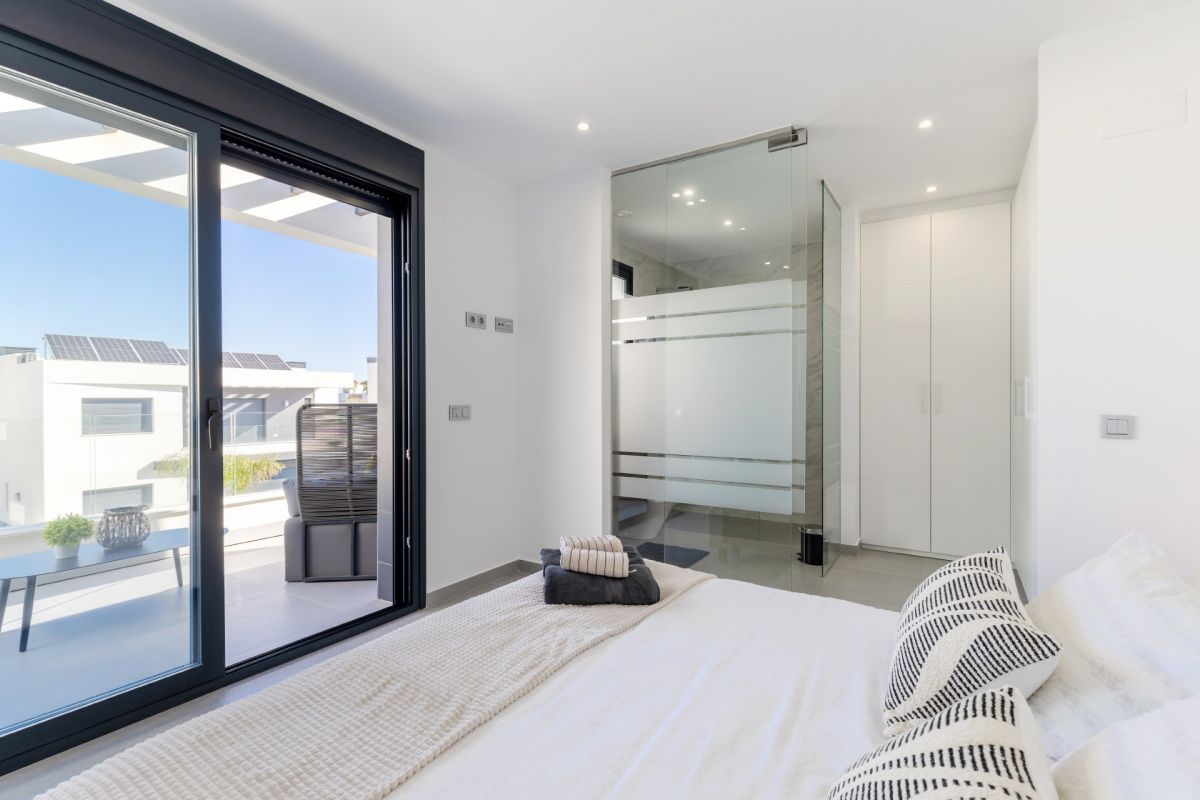 For sale - 3 Bedroom 2 Bathroom Villa in ALGORFA - , ALGORFA, Alicante, Spain - Alicante